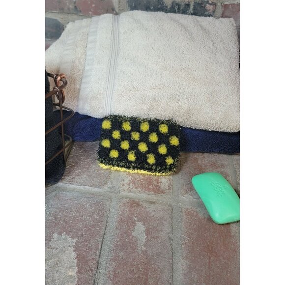 Black and Yellow Kitchen Scrubby - Picture 2 of 7